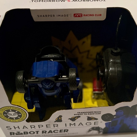 Sharper Image Robot Racer Remote Control Transforming Robot - Picture 2 of 9